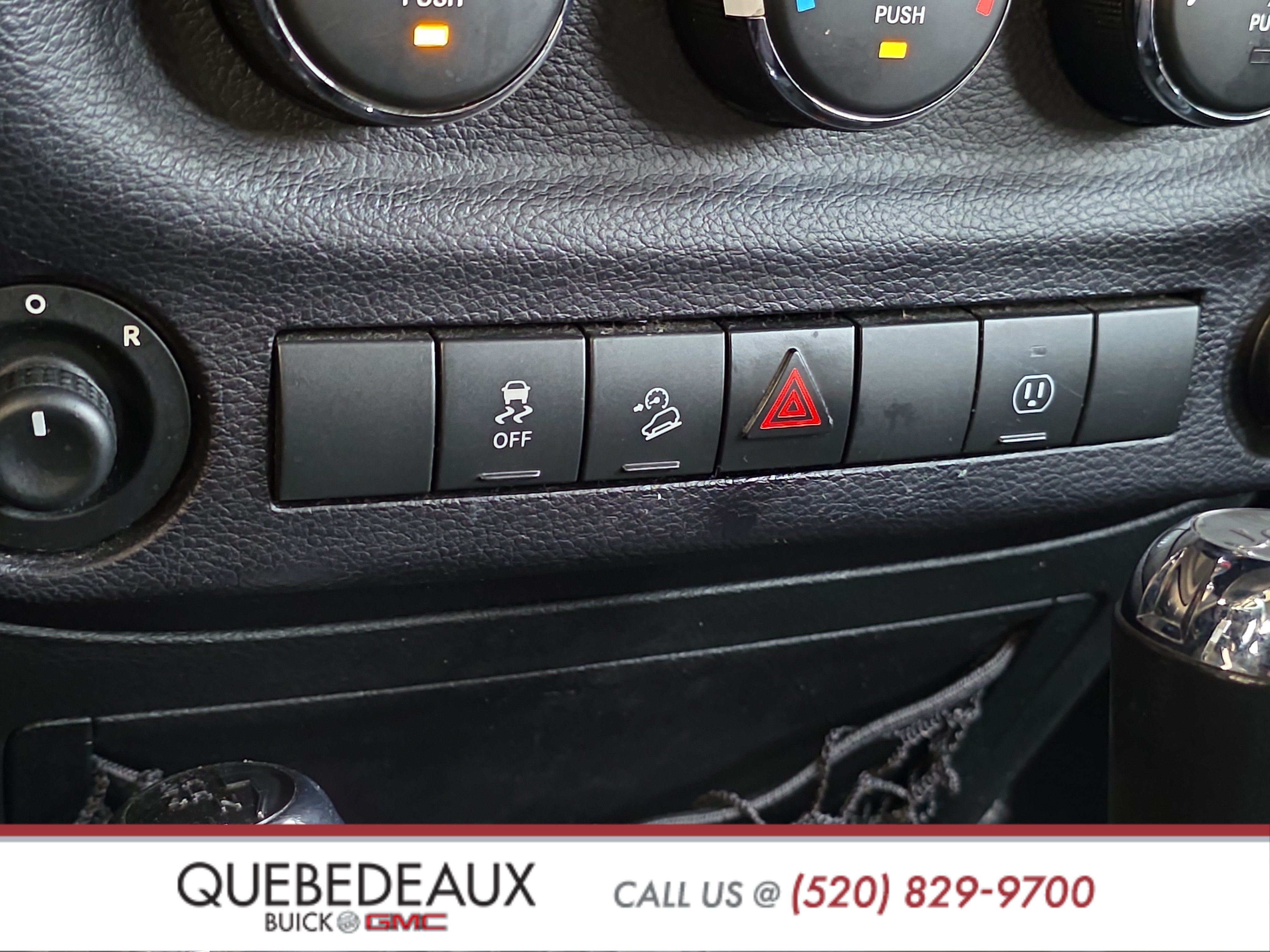 Used 2015 Jeep Wrangler Unlimited Sahara w/ Max Tow Package AWD/4WD image 20