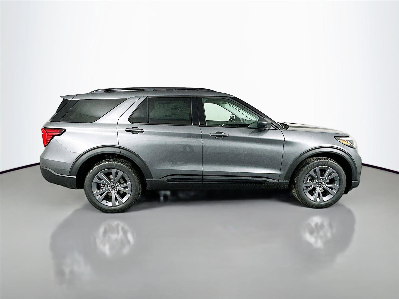 New 2026 Ford Explorer Active w/ Active Comfort Package image 8