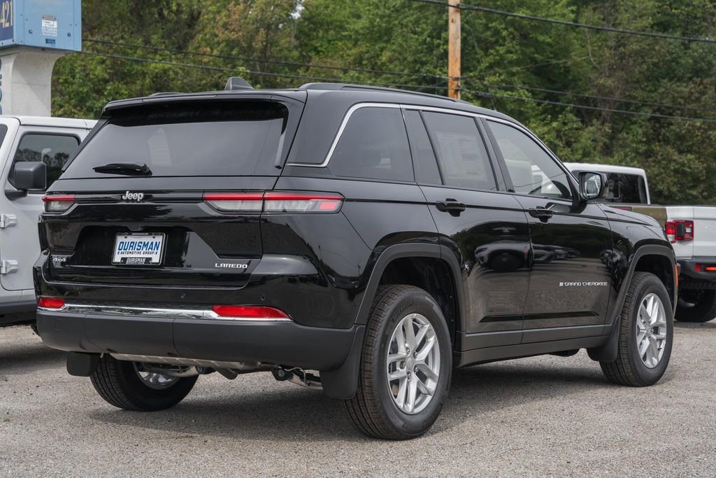 New 2025 Jeep Grand Cherokee Laredo X w/ Luxury Tech Group I image 4