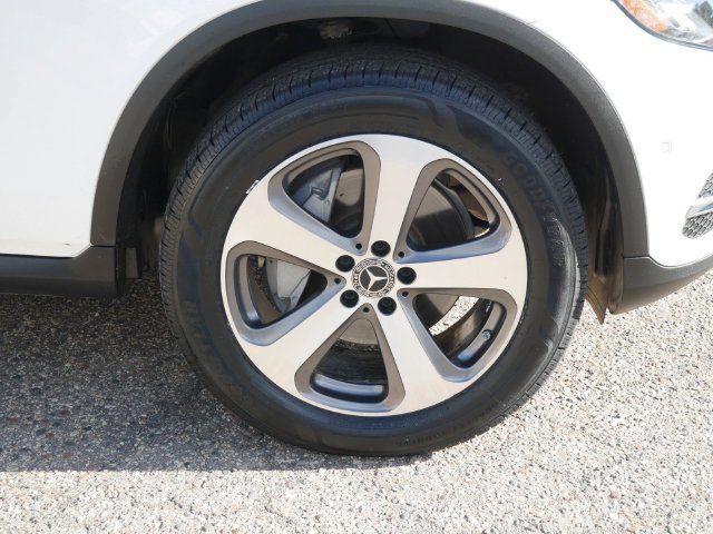 Used 2018 Mercedes-Benz GLC 300 4MATIC image 7