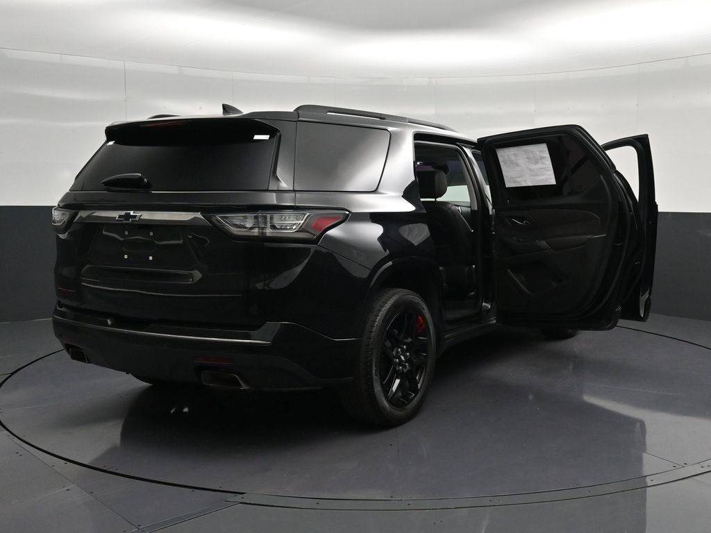Used 2020 Chevrolet Traverse Premier w/ Redline Edition FWD image 37