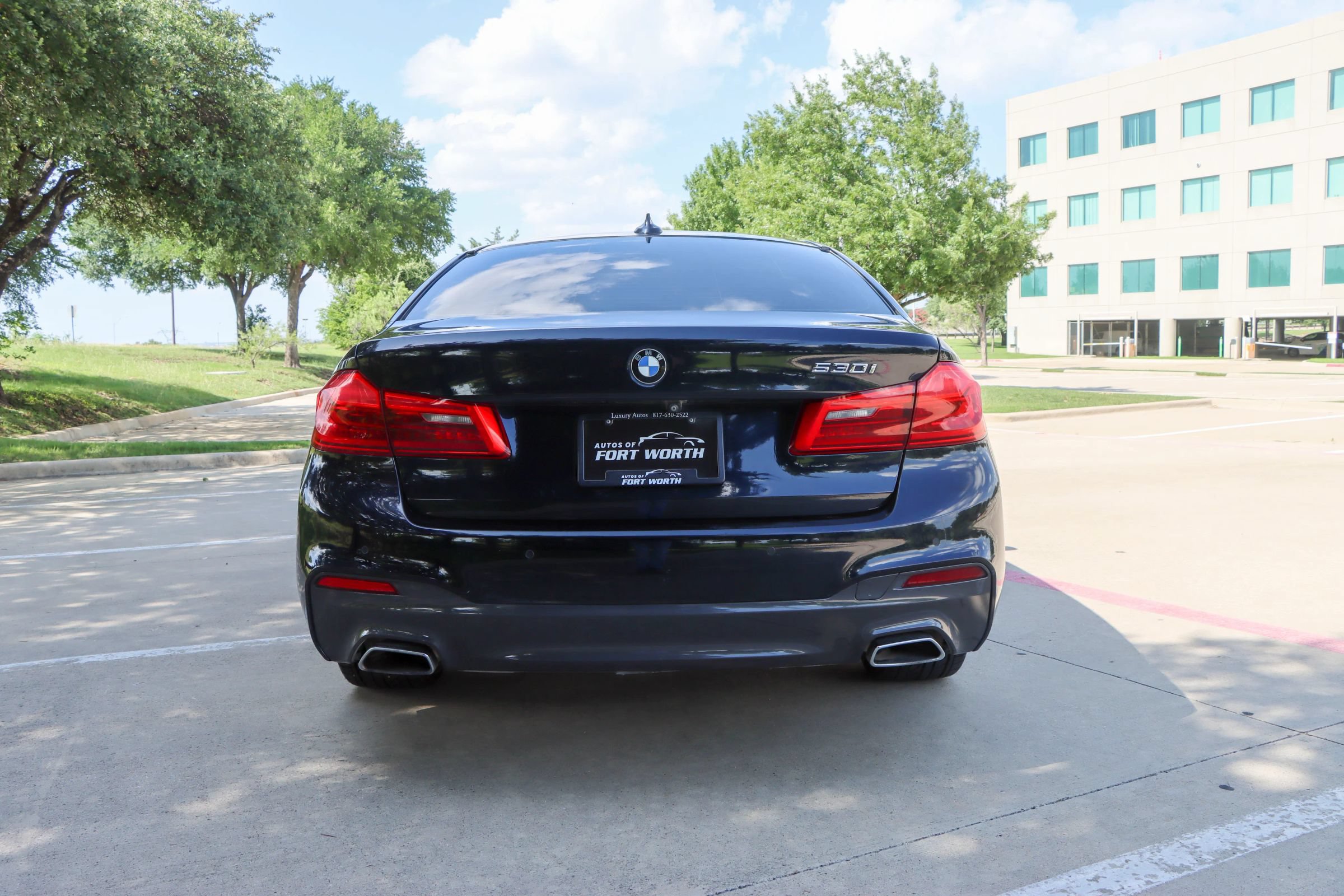 Used 2018 BMW 530i w/ M Sport Package RWD image 6