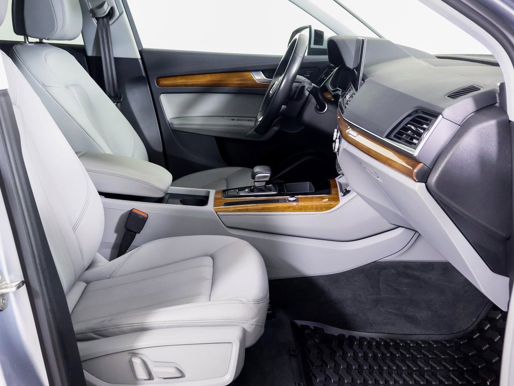 Used 2023 Audi Q5 2.0T Premium Plus w/ Premium Plus Package image 8