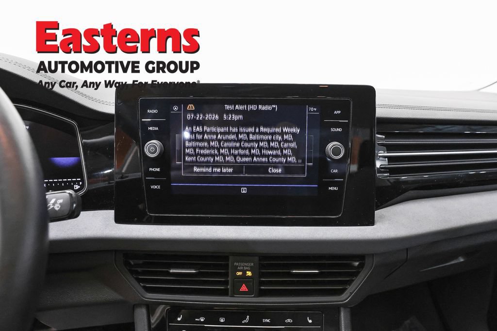 Used 2025 Volkswagen Jetta SE FWD image 12