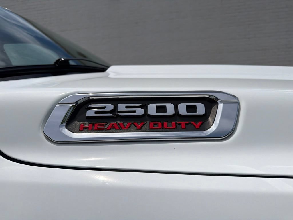 Used 2024 RAM 2500 Tradesman w/ Chrome Appearance Group AWD/4WD image 10