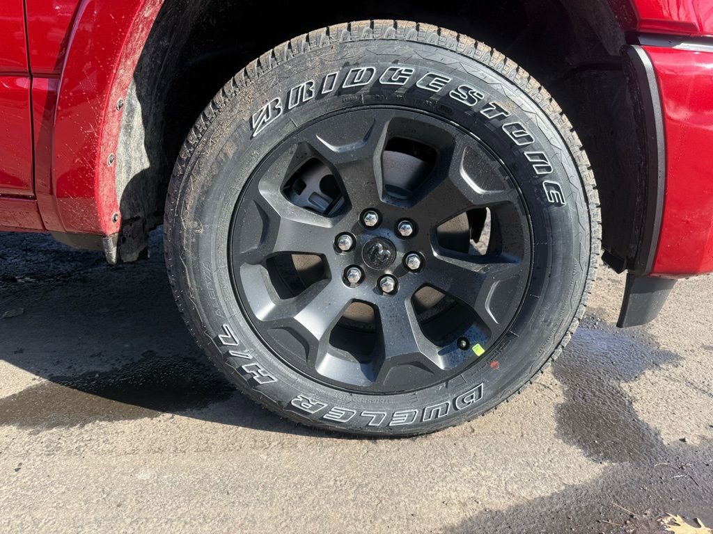 New 2026 RAM 1500 4x4 Crew Cab image 19