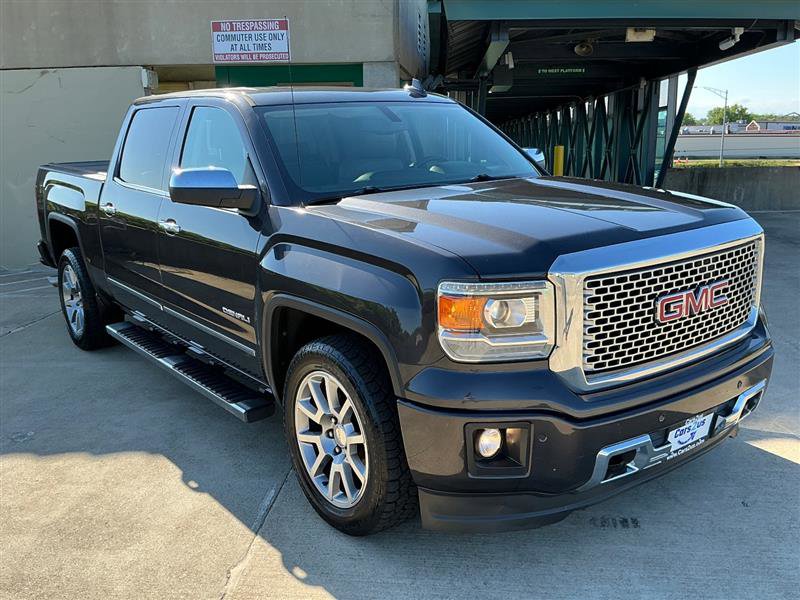 Used 2015 GMC Sierra 1500 Denali RWD image 9