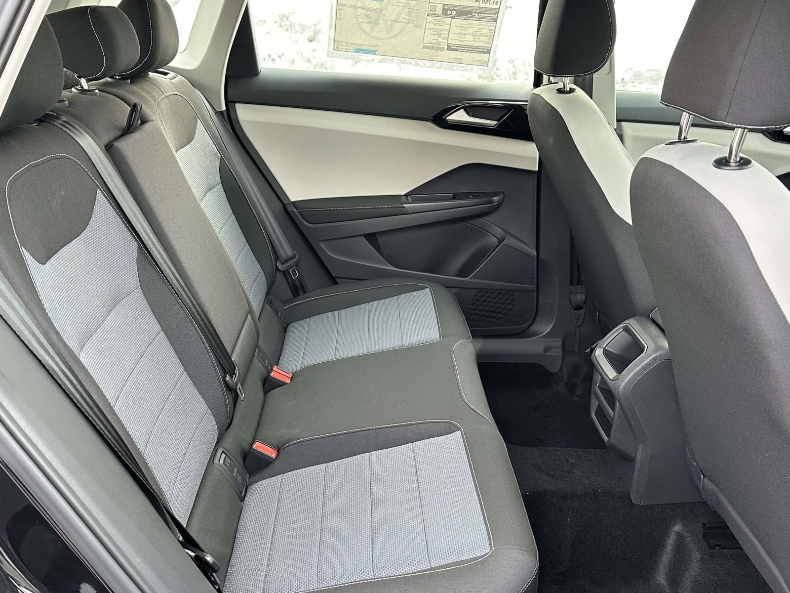 New 2026 Volkswagen Taos S image 15