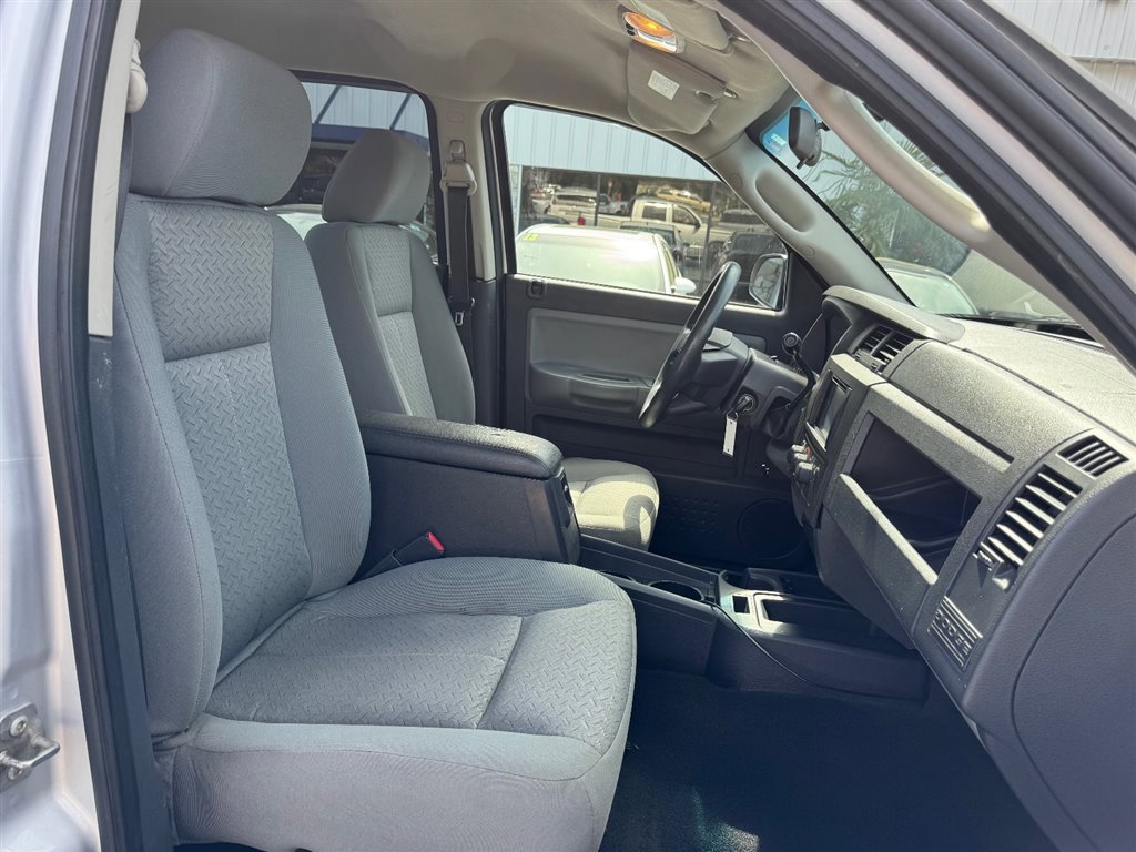 Used 2008 Dodge Dakota SXT image 15