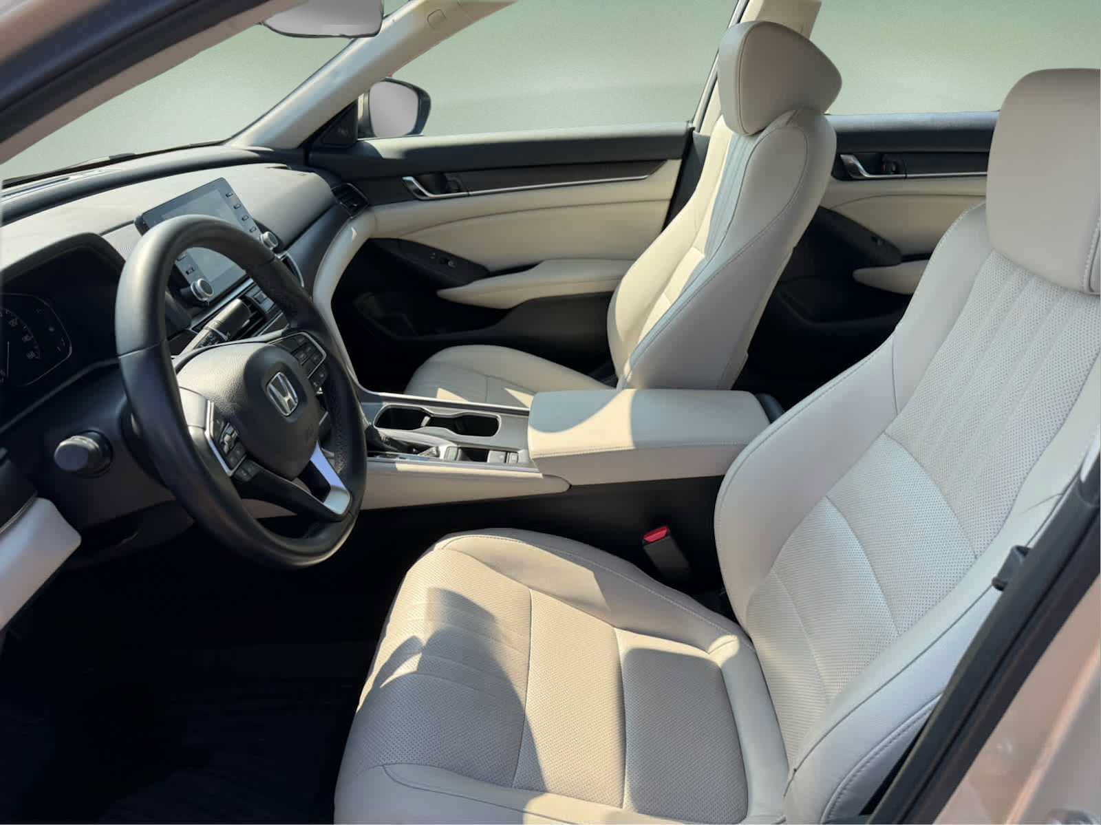 Used 2019 Honda Accord EX-L image 16