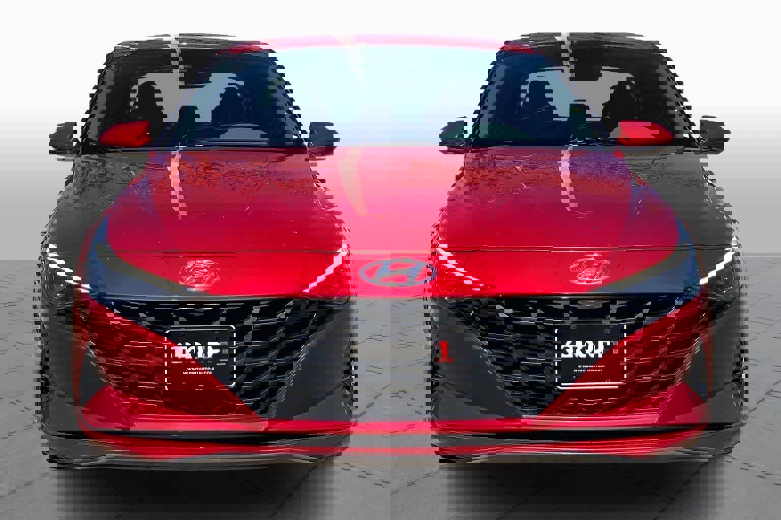 Used 2023 Hyundai Elantra SEL w/ Preferred Accessory Package FWD image 4