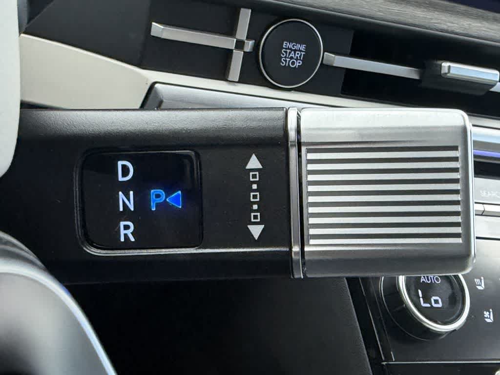 New 2026 Hyundai Santa Fe Calligraphy FWD image 32