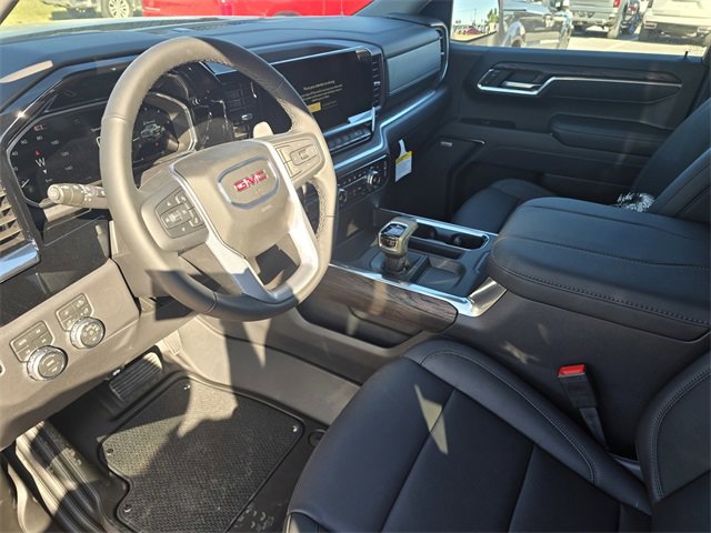 New 2026 GMC Sierra 1500 SLT image 18