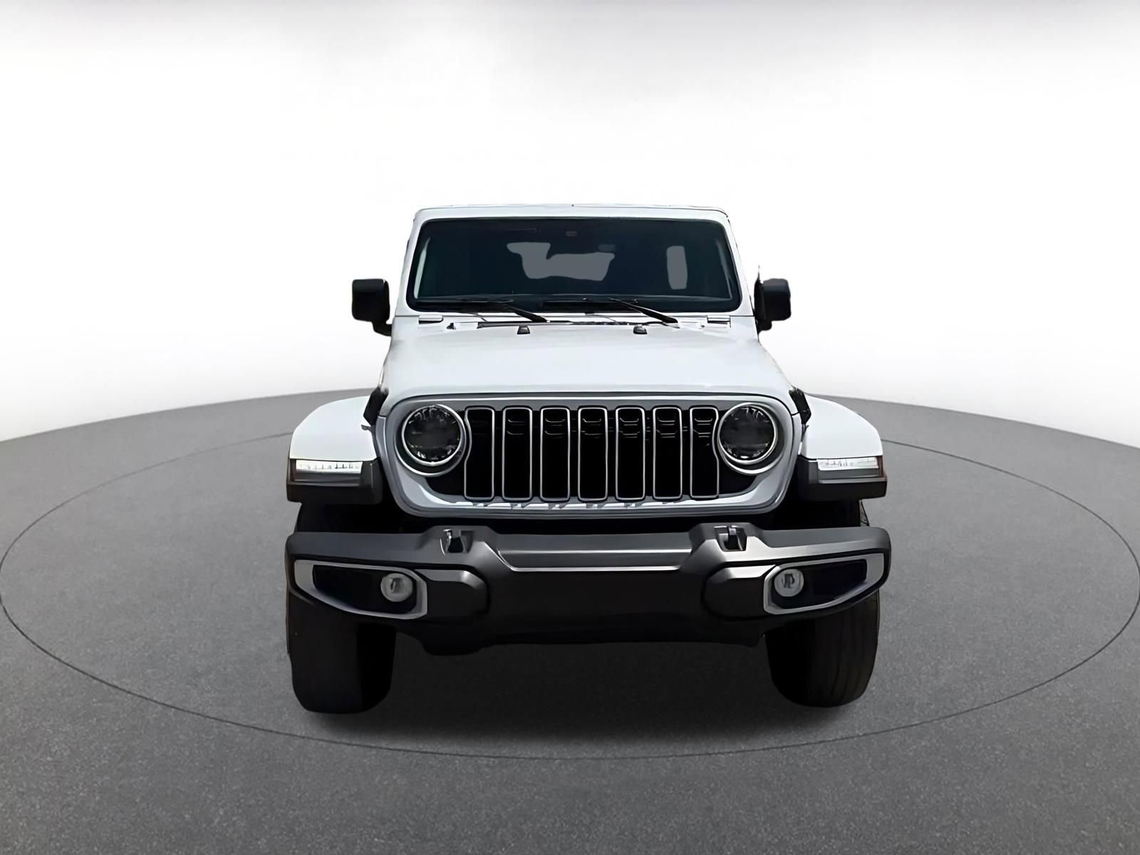 Used 2025 Jeep Wrangler Sahara AWD/4WD image 4