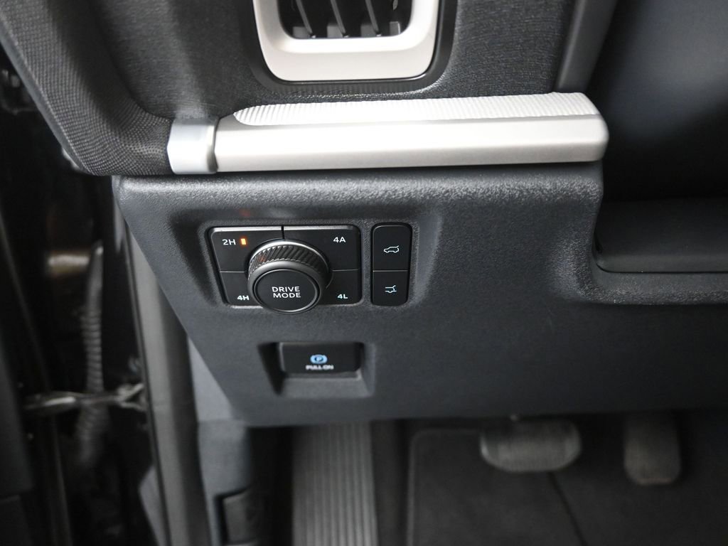 Certified 2025 Ford Expedition Active AWD/4WD image 22