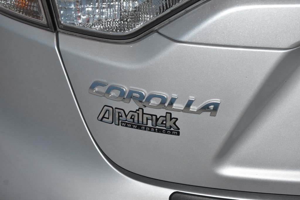 Used 2022 Toyota Corolla LE FWD image 28