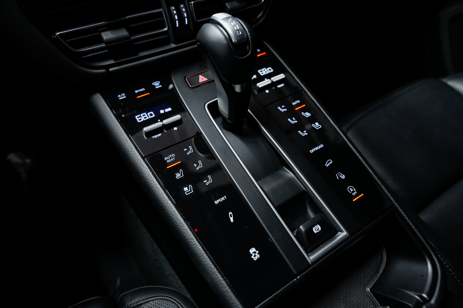 Used 2023 Porsche Macan S w/ Premium Package Plus AWD/4WD image 15