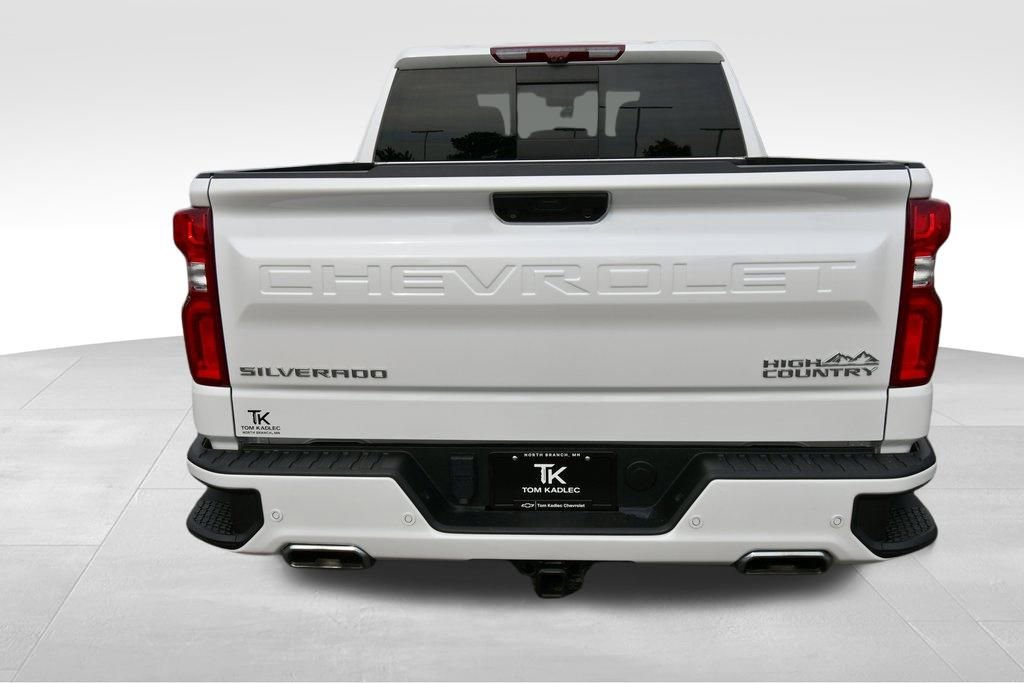 Used 2023 Chevrolet Silverado 1500 High Country w/ High Country Premium Package AWD/4WD image 6