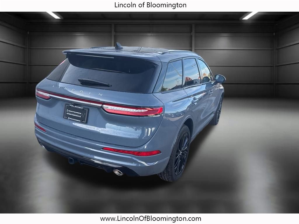 New 2025 Lincoln Corsair Reserve w/ Equipment Group 202A image 8