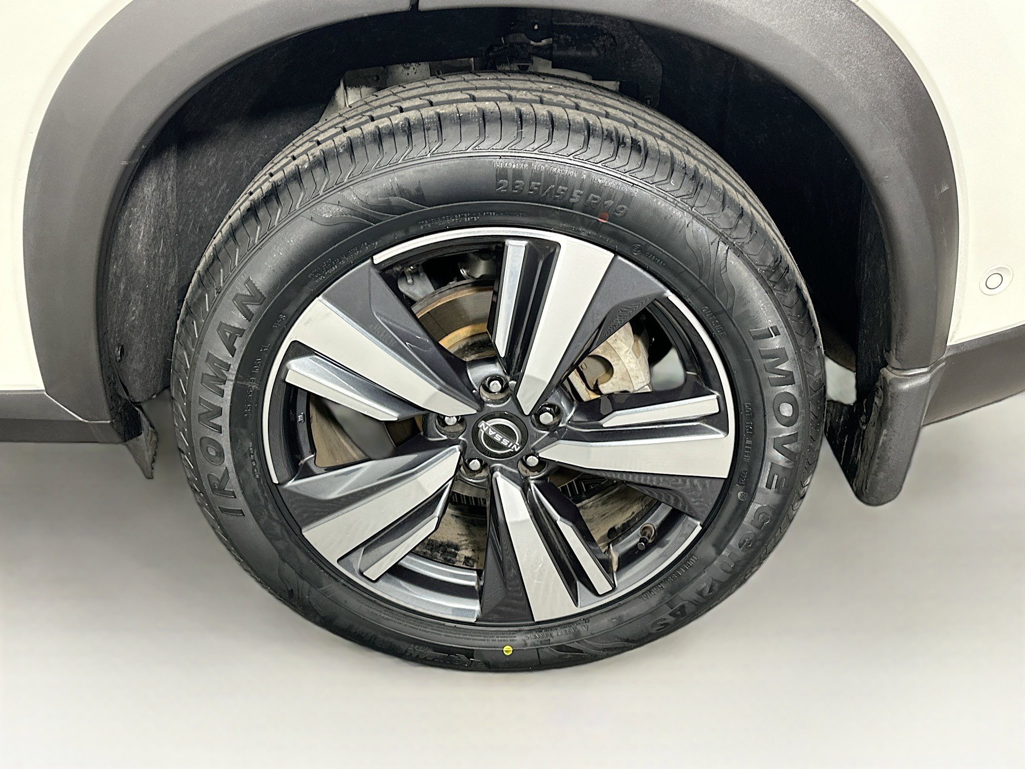 Used 2023 Nissan Rogue SL w/ SL Premium Package image 11