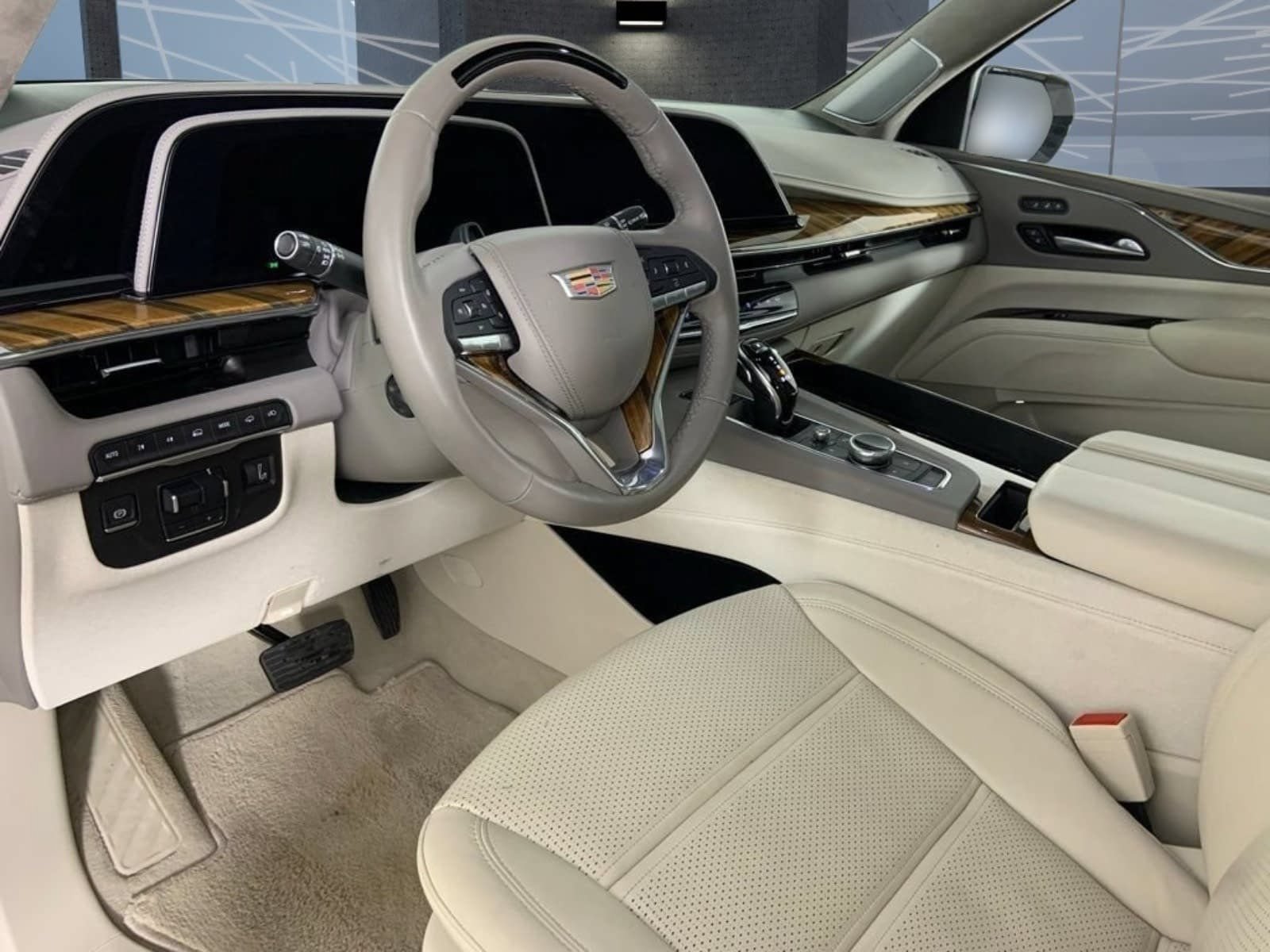 Used 2024 Cadillac Escalade Sport Platinum w/ LPO, ONYX Package AWD/4WD image 27