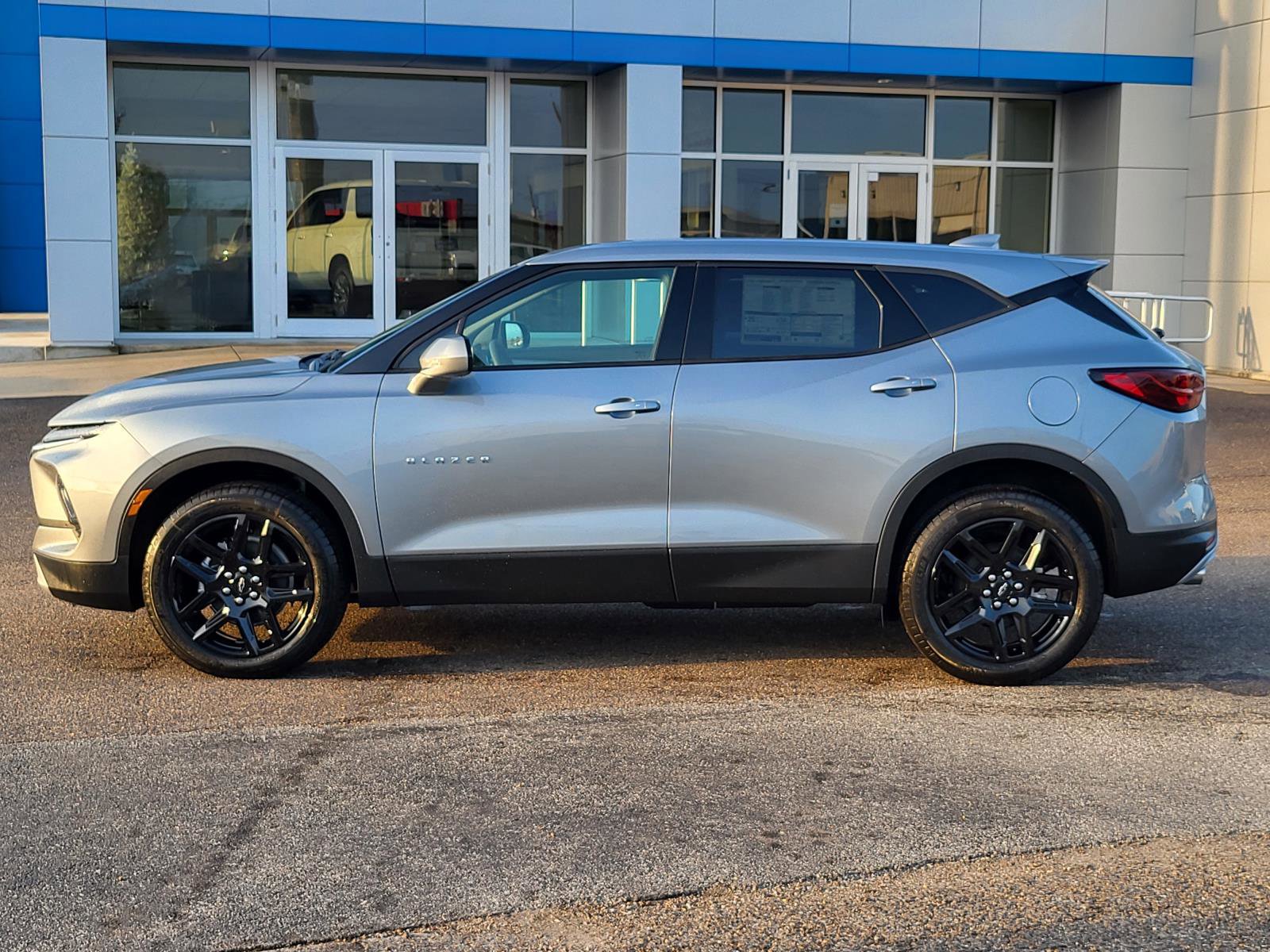 New 2025 Chevrolet Blazer LT image 2