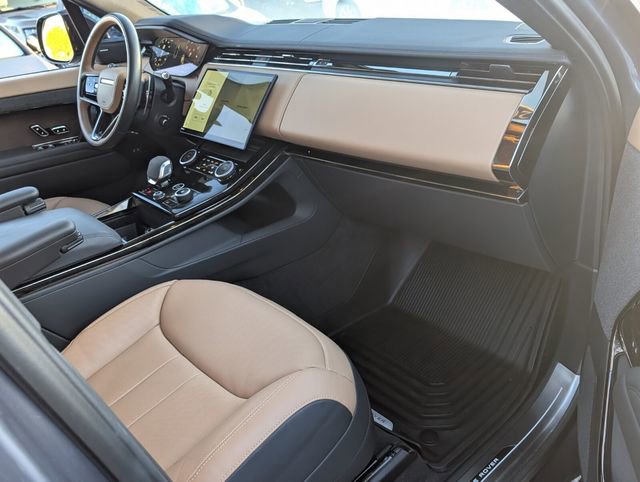Used 2023 Land Rover Range Rover Sport SE Dynamic image 13