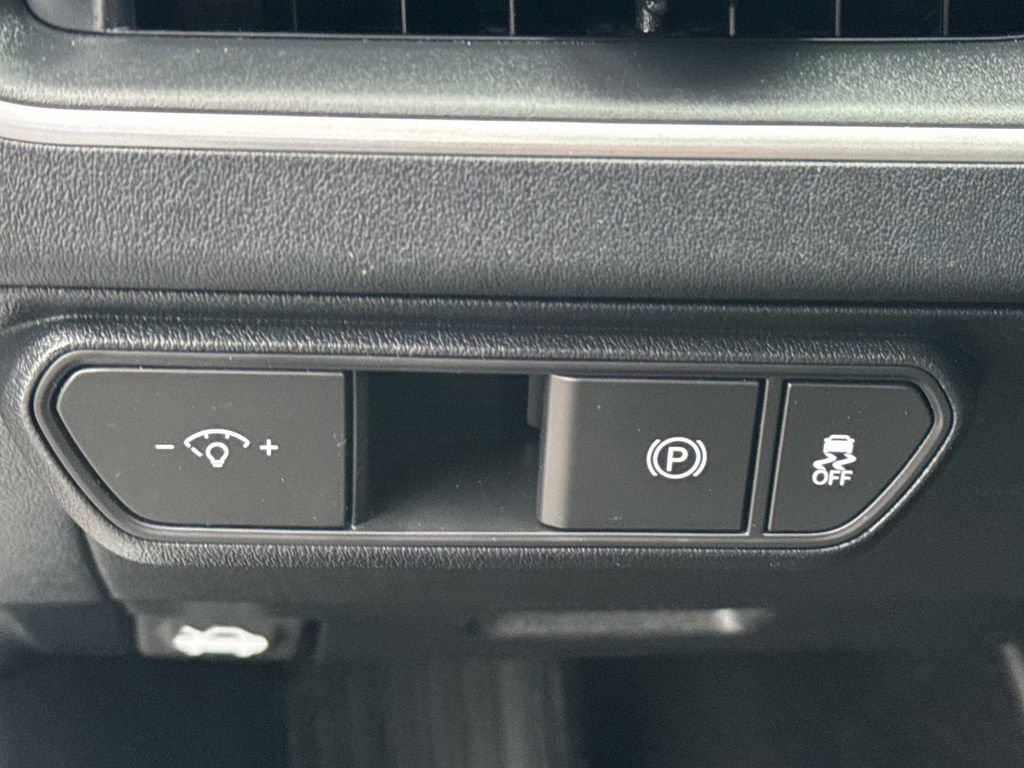 Used 2025 Kia K4 FWD image 20