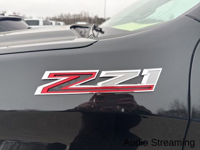 Used 2022 Chevrolet Silverado 1500 LT Trail Boss w/ Convenience Package II image 2