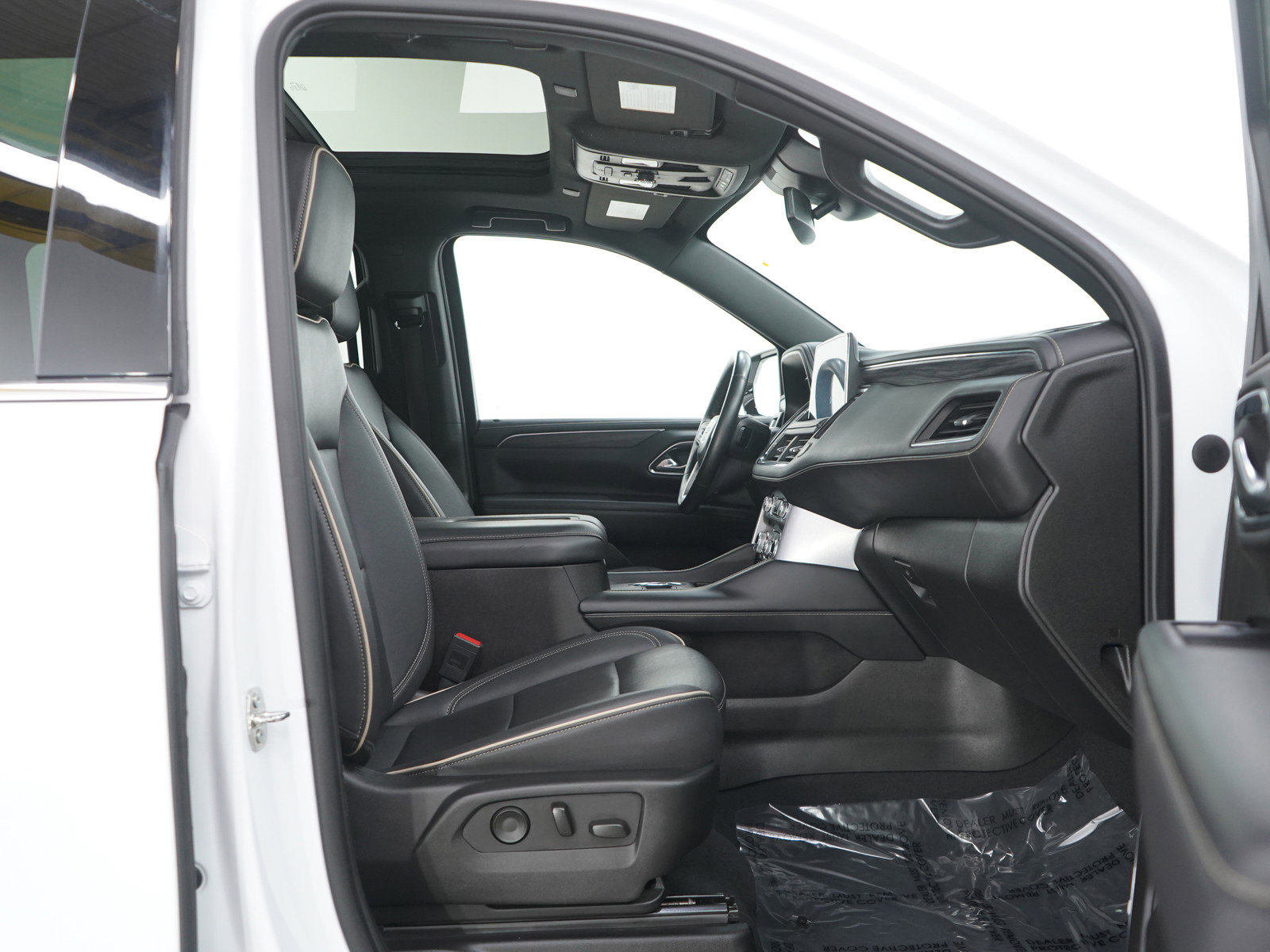 Used 2023 GMC Yukon XL SLT image 11