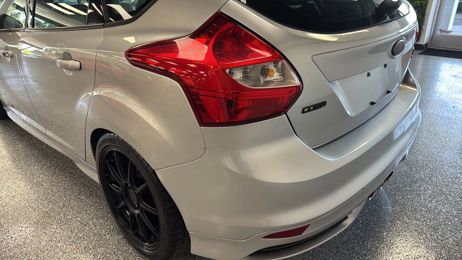 Used 2013 Ford Focus ST FWD image 44