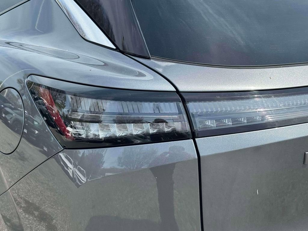 Certified 2025 Nissan Murano SV AWD/4WD image 9
