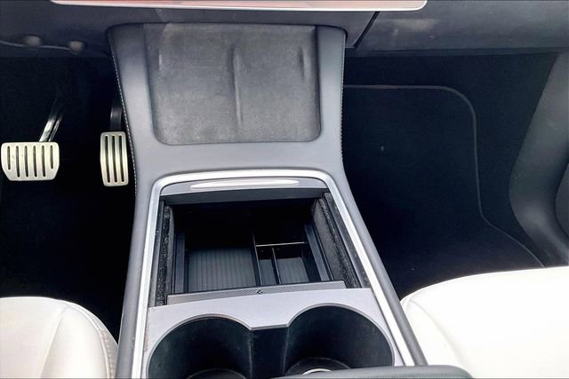 Used 2023 Tesla Model Y Performance image 15