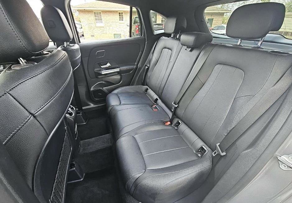 Used 2021 Mercedes-Benz GLA 250 4MATIC image 9