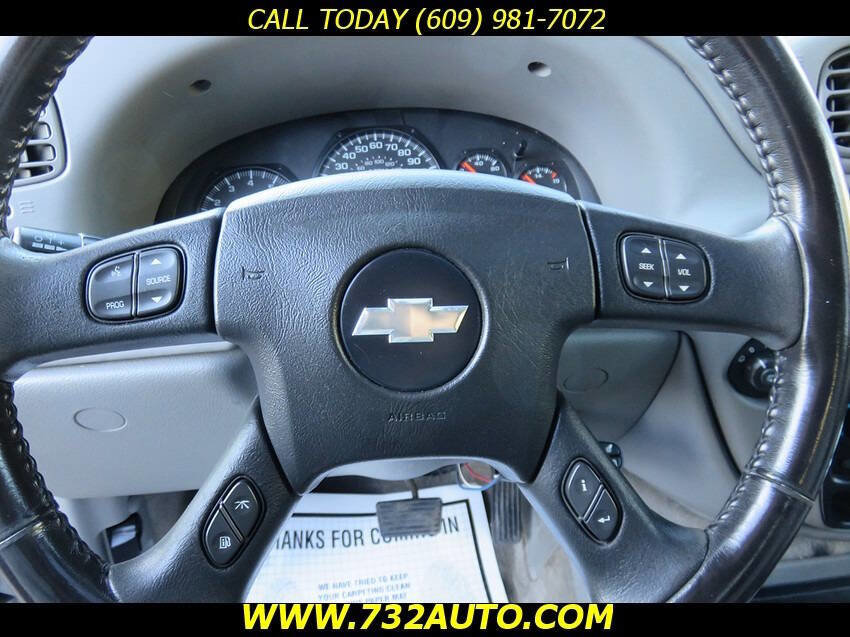 Used 2008 Chevrolet TrailBlazer LT w/ Sun And 6-Disc Cd Package AWD/4WD image 34