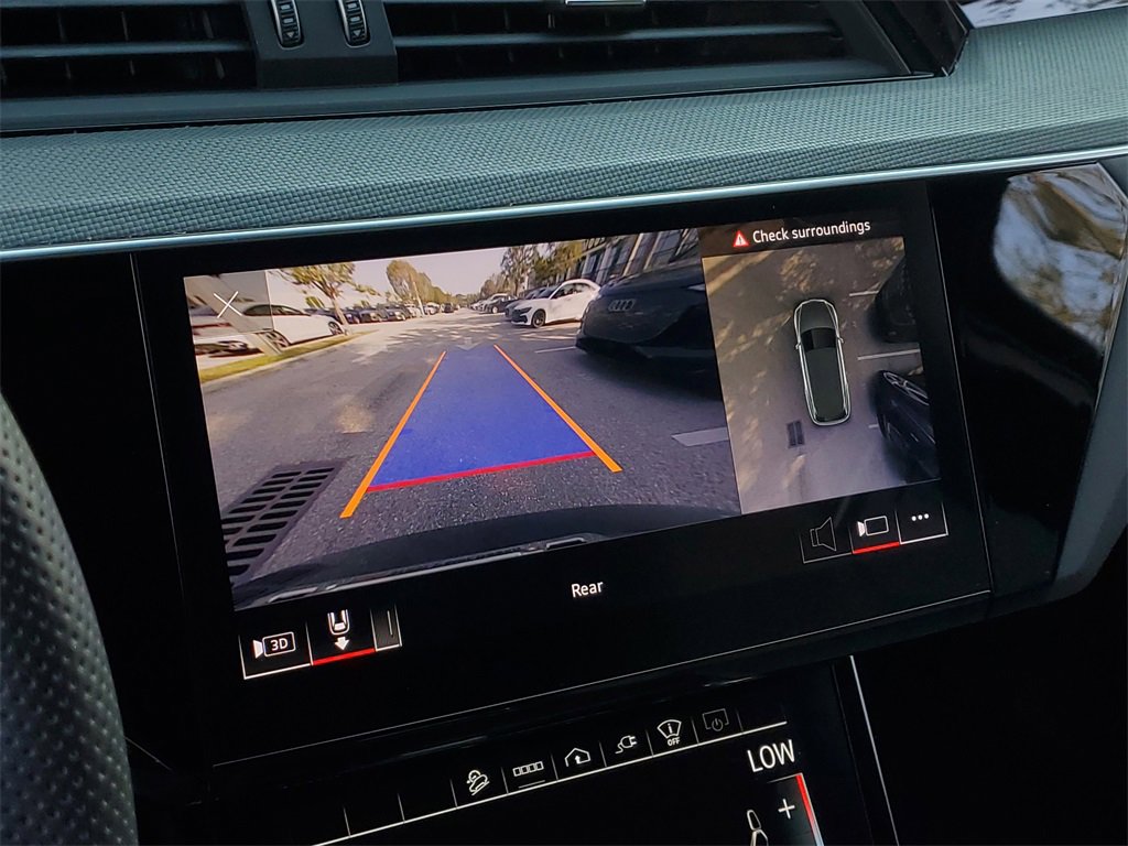 Used 2023 Audi e-tron S Prestige w/ Prestige Package image 12