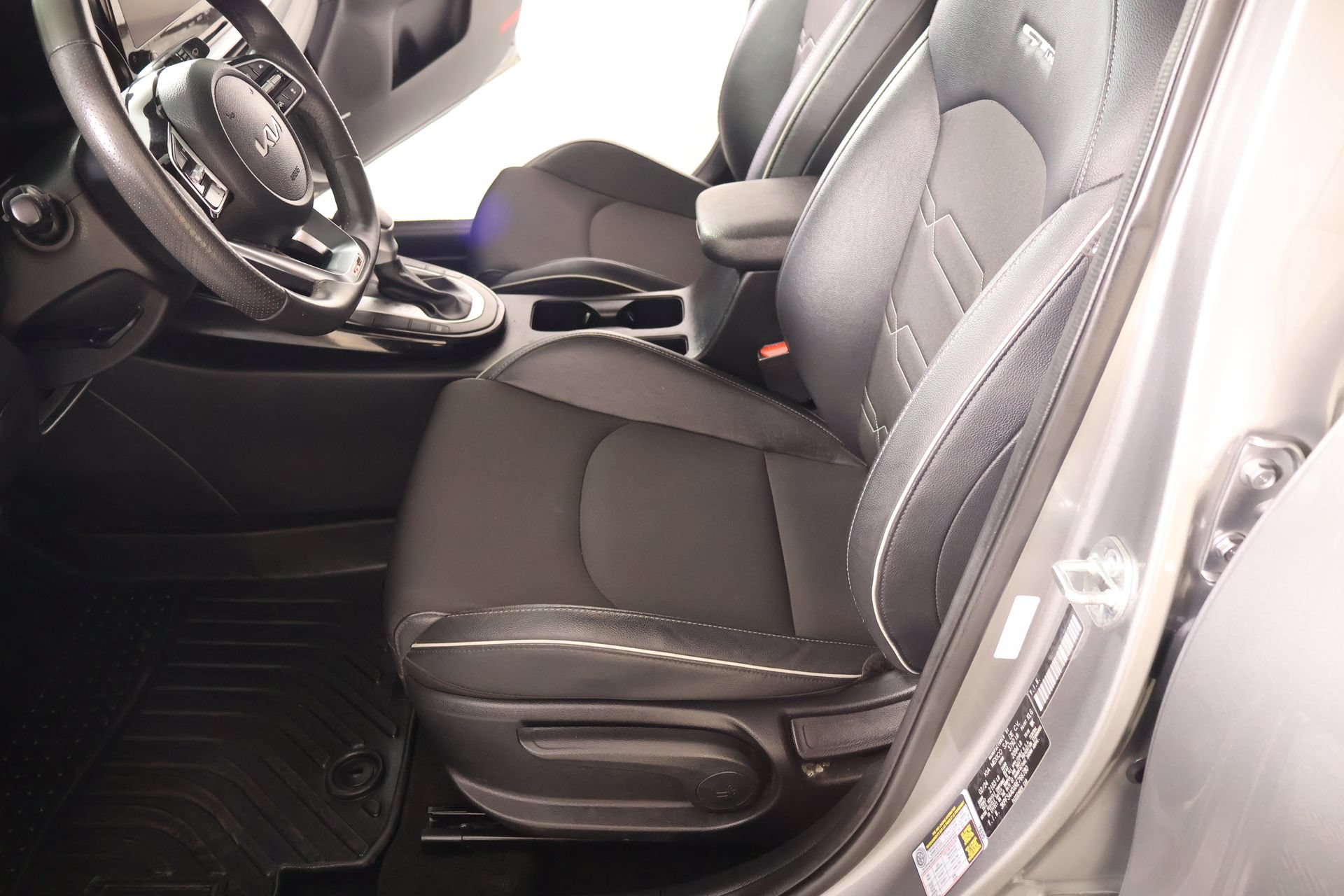 Used 2024 Kia Forte GT-Line w/ GT-Line Premium Package FWD image 11