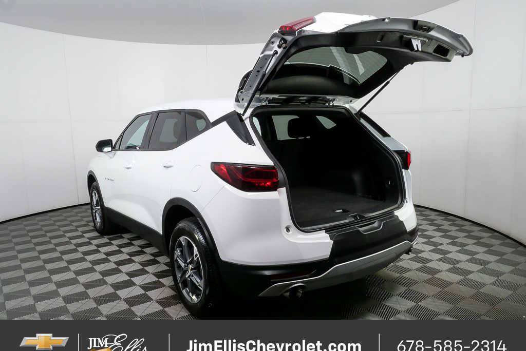 Certified 2025 Chevrolet Blazer LT FWD image 29