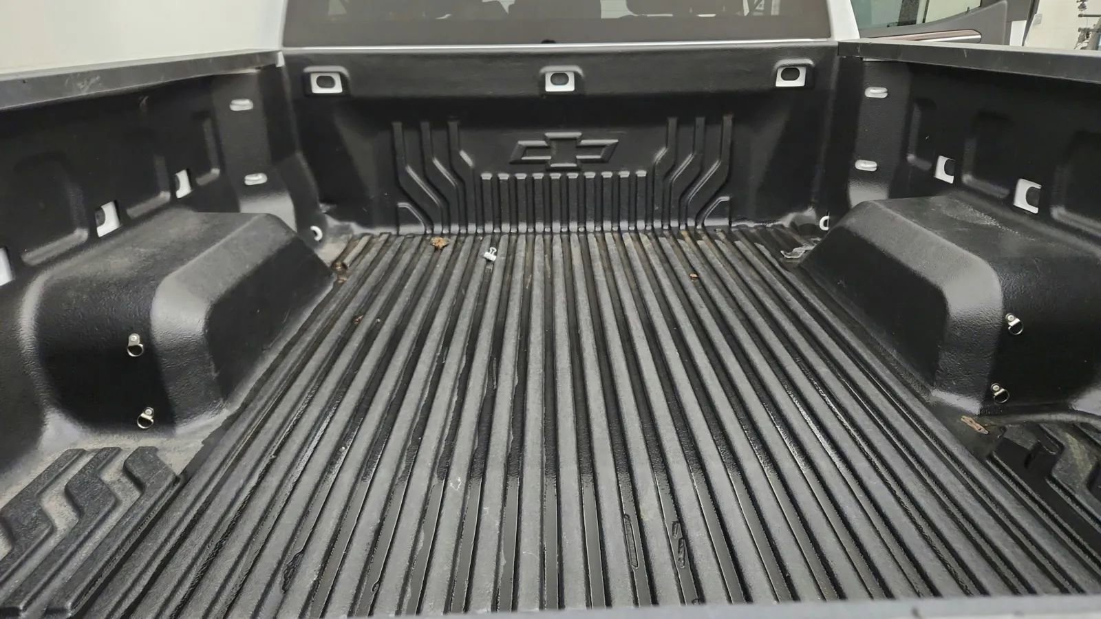 Used 2022 Chevrolet Silverado 1500 LT image 36