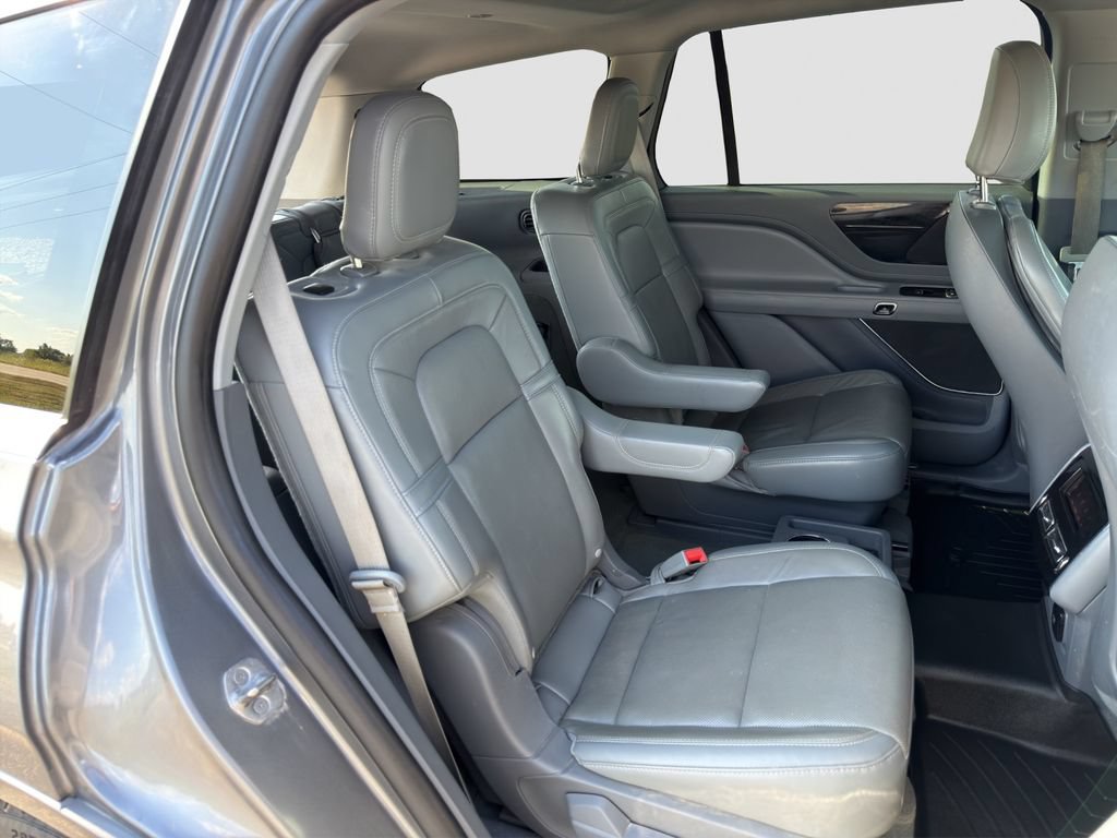 Used 2021 Lincoln Aviator Grand Touring w/ Elements Package Plus AWD/4WD image 30