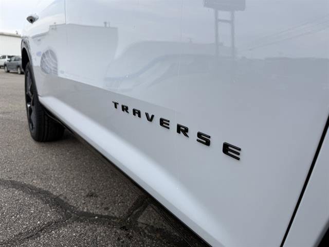New 2026 Chevrolet Traverse RS w/ LPO, Floor Liner Package image 11