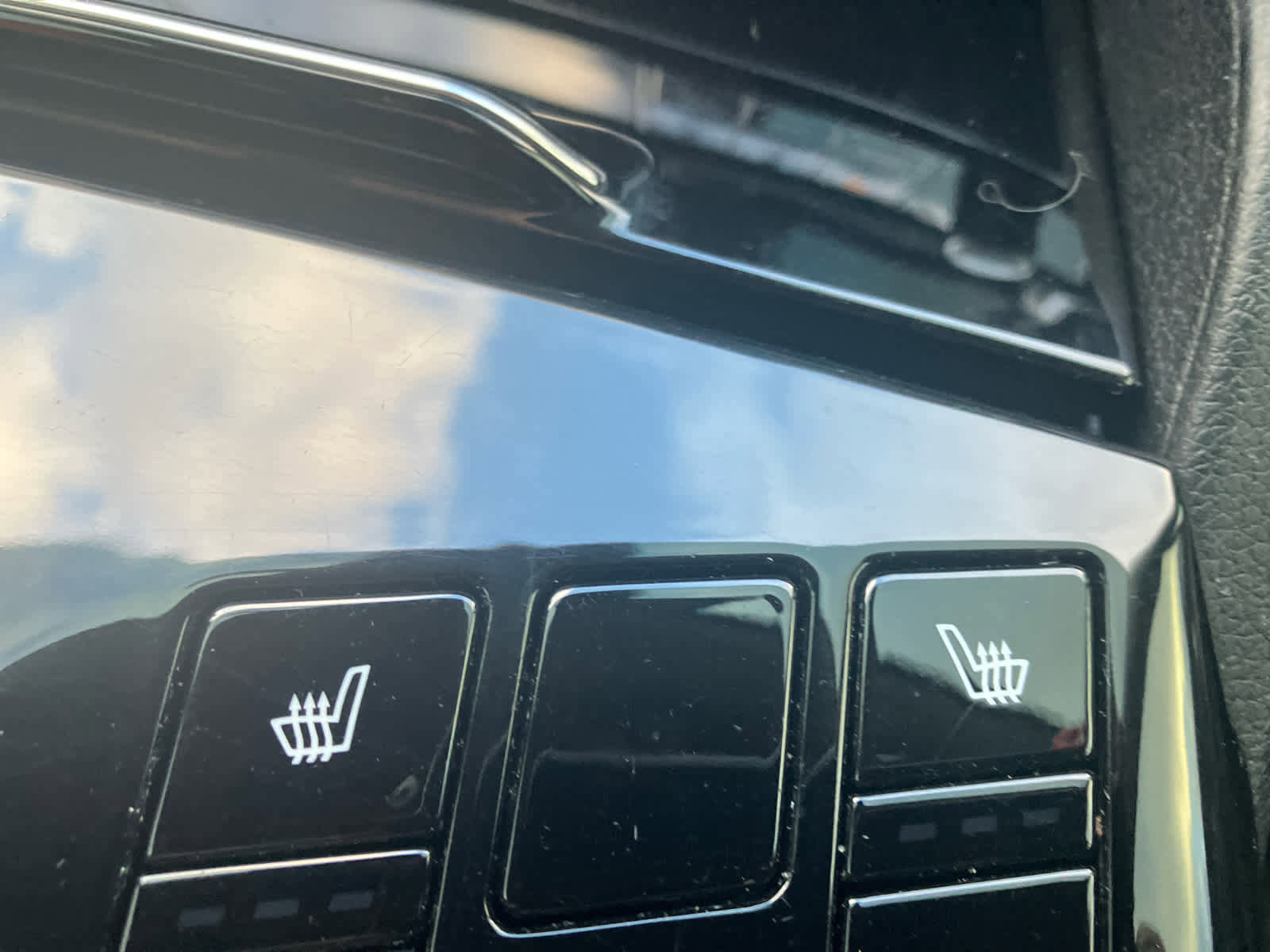 Used 2023 Kia Sportage LX image 25