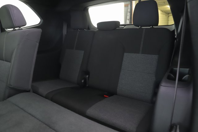 Used 2025 GMC Acadia Elevation image 28