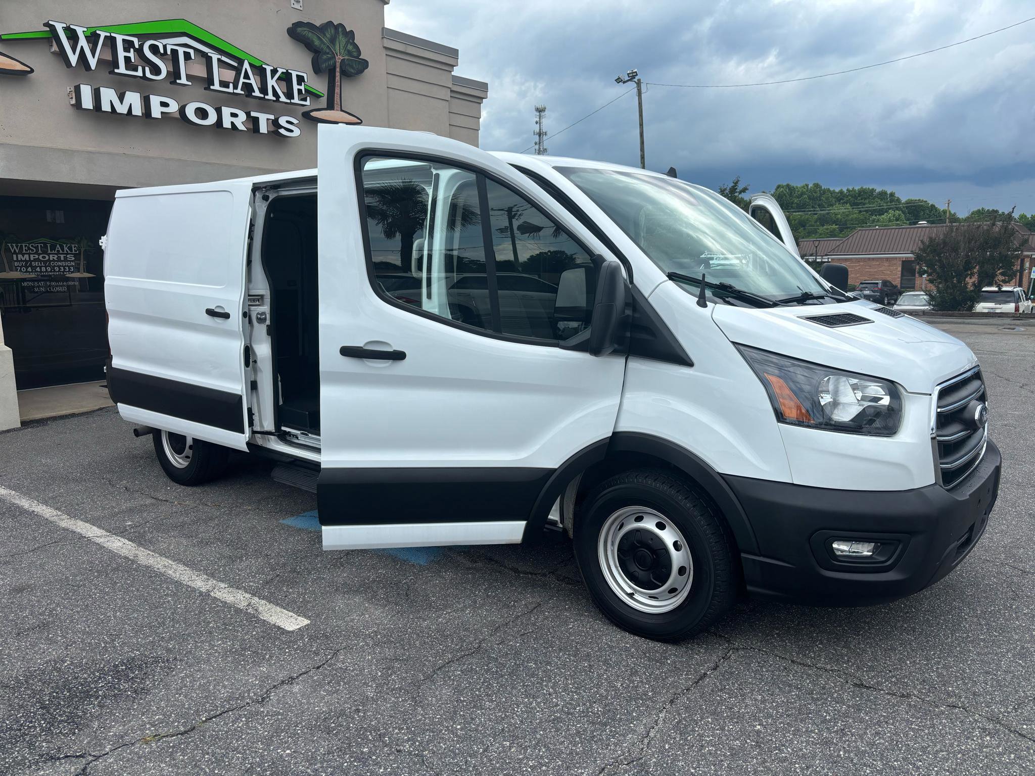 Used 2020 Ford Transit 350 Low Roof w/ Upfitter Package RWD image 18