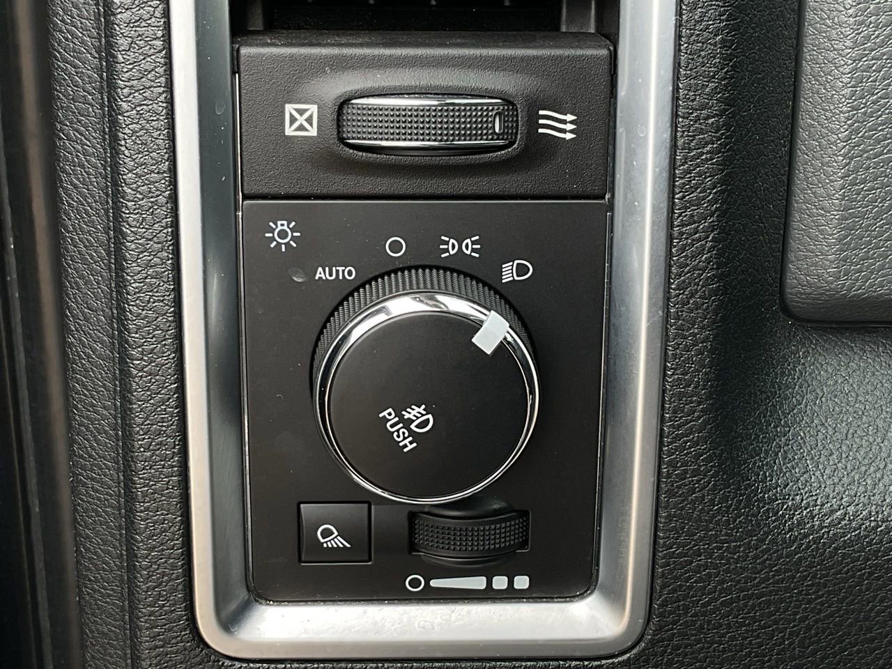 Used 2016 RAM 1500 Lone Star RWD image 29