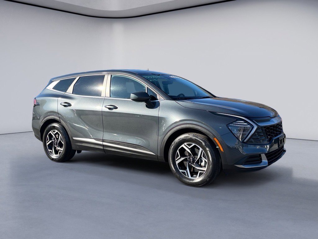 Used 2024 Kia Sportage LX image 6