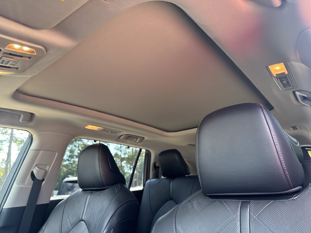 Certified 2021 Toyota Highlander Platinum AWD/4WD image 29
