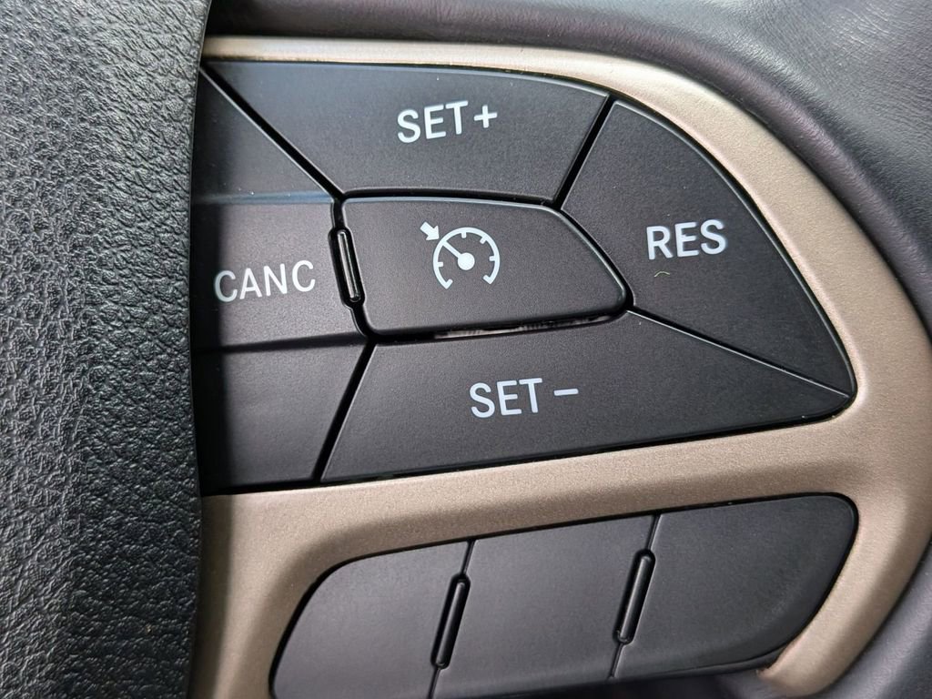 Used 2014 Jeep Cherokee Latitude image 19