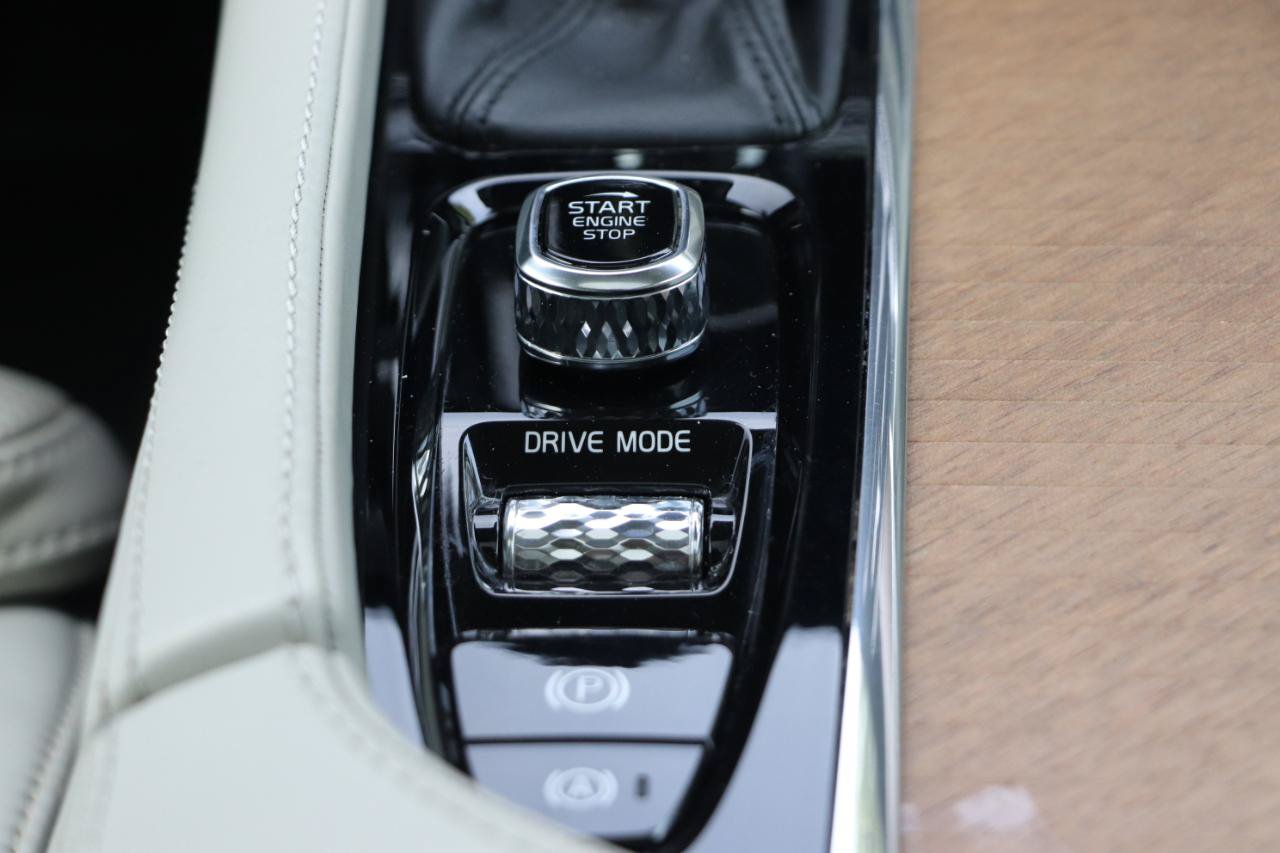 Used 2018 Volvo S90 T6 Inscription w/ Convenience Package AWD/4WD image 35