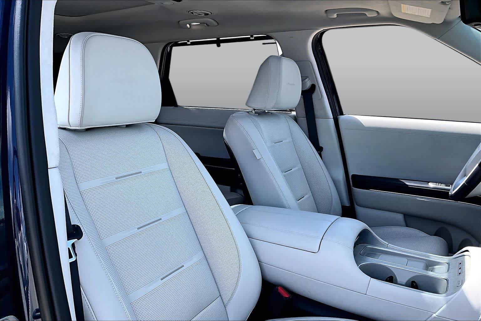 Certified 2026 Hyundai Palisade Calligraphy FWD image 17